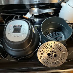 Instant Pot Air Fryer Lid and accessories
